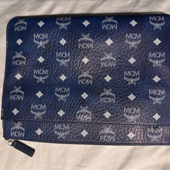 Aren Crossbody Pouch In Visetos pristine condition - Picture 5 of 12